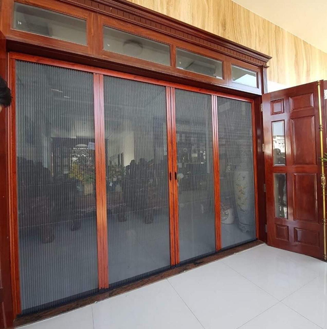 Cửa lưới chống muỗi dạng xếp không ray ghép cánh cao cấp