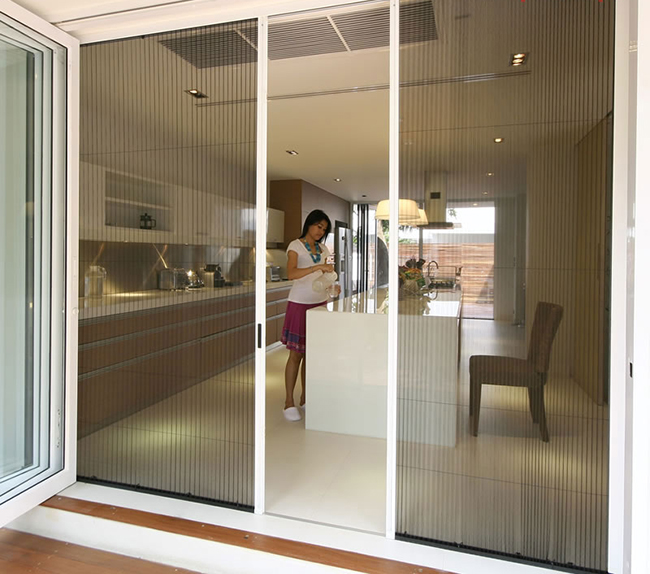 Cửa lưới chống muỗi kéo xếp không ray cao cấp